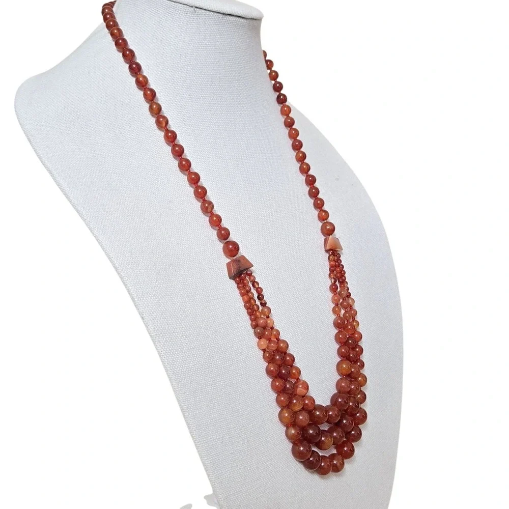 Vintage Carnelian Gemstone Graduated Beaded Triple Strand Necklace 30